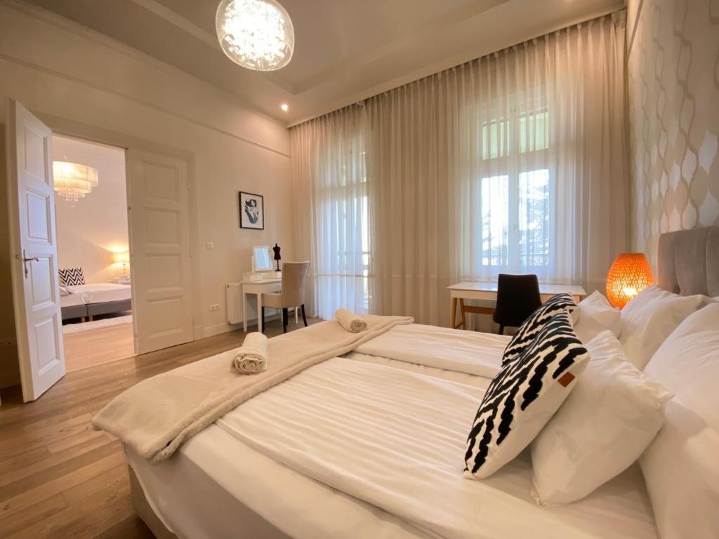Romantic Riverview Bestern Szeged Exterior photo